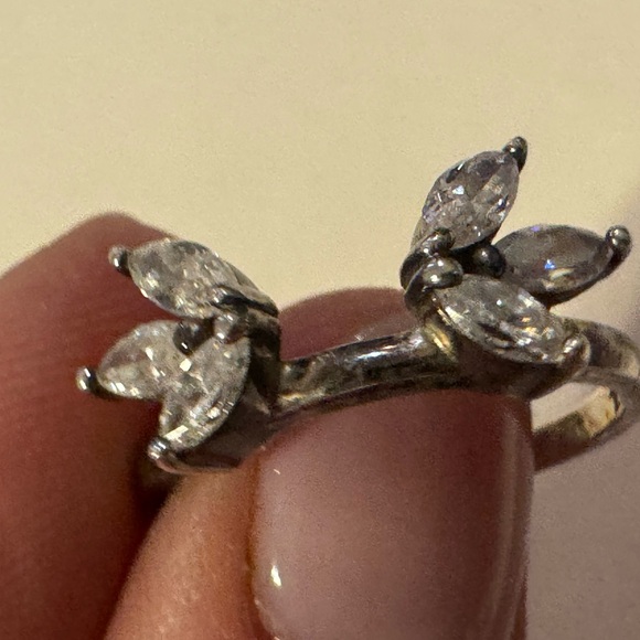 Vintage 925 Sterling silver ring with CZ’s - Picture 10 of 12